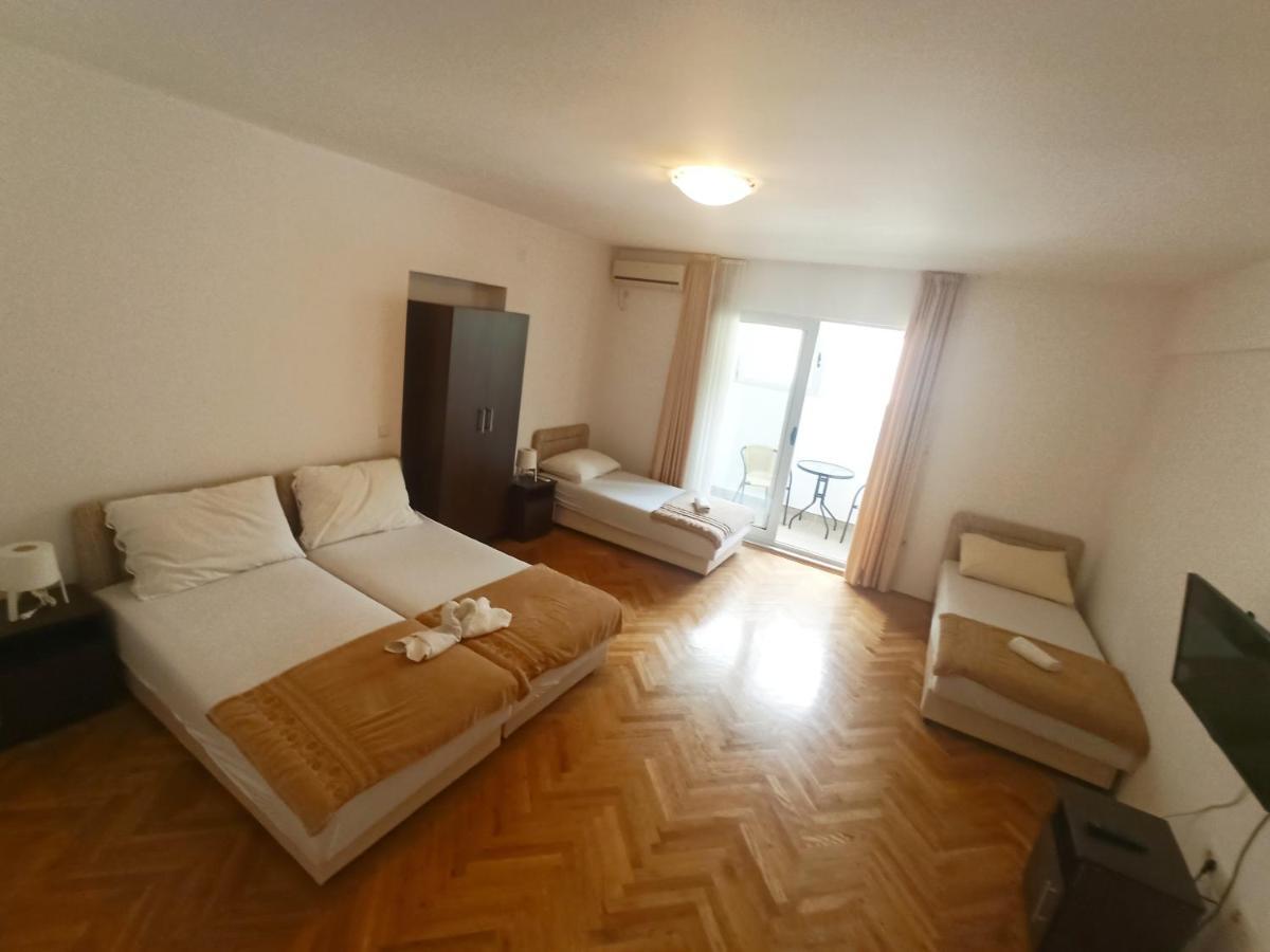 Apartments Mitende Budva Buitenkant foto