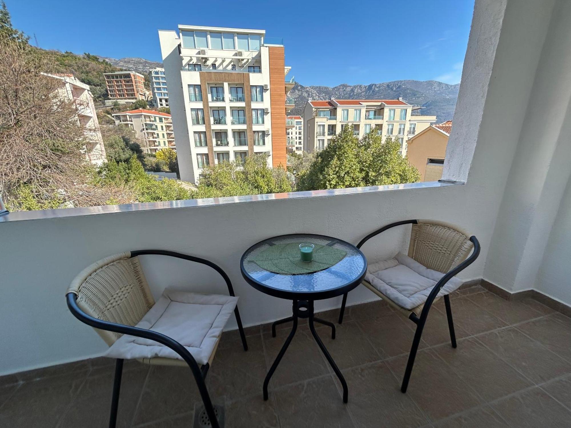 Apartments Mitende Budva Buitenkant foto