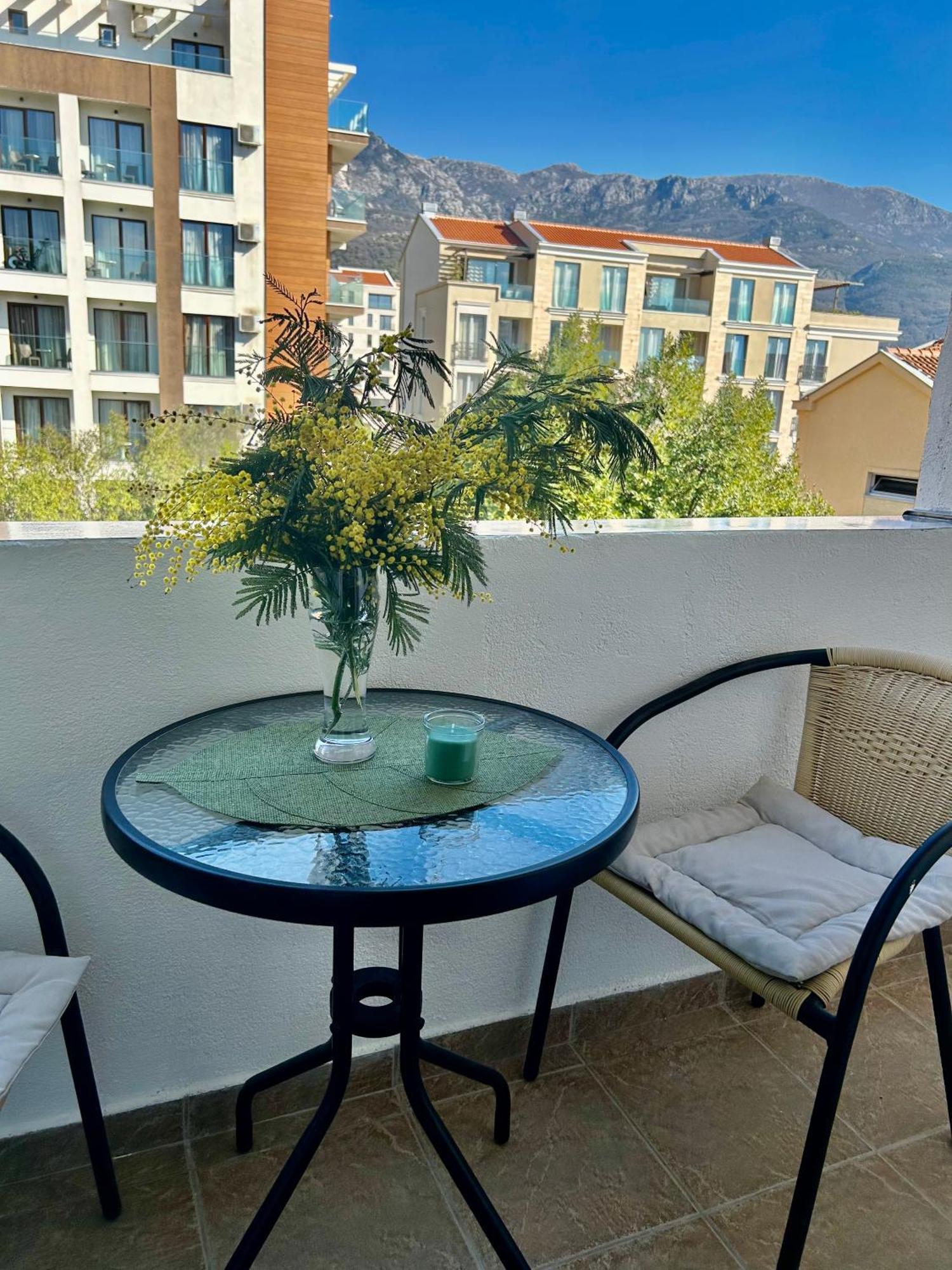 Apartments Mitende Budva Buitenkant foto